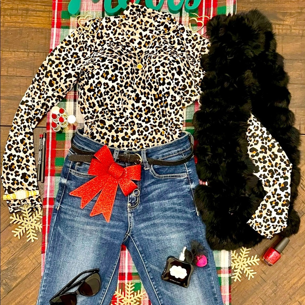 Leopard long sleeve blouse 🐆👚